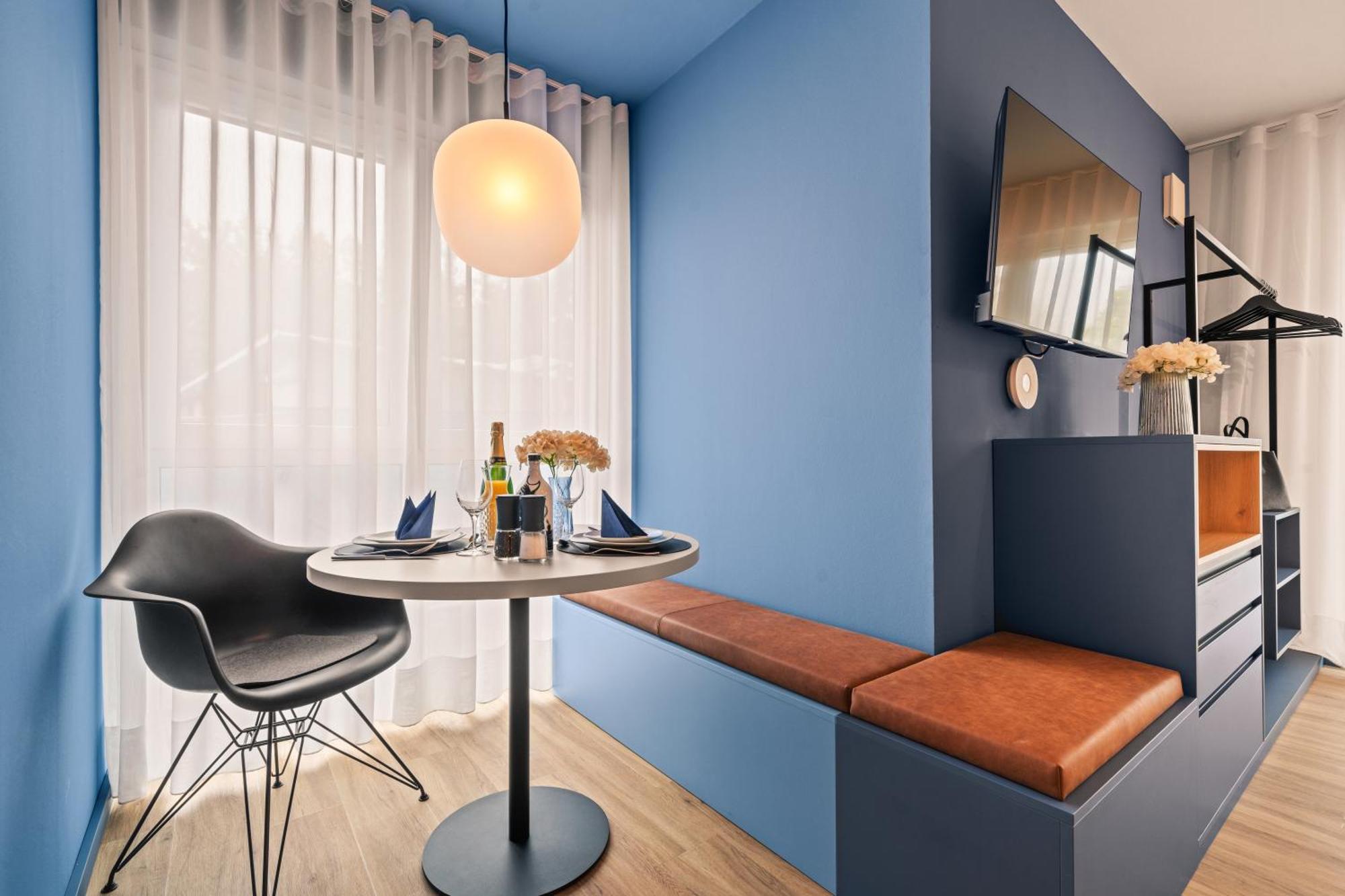 Motel42-Temporary Living FDH Buitenkant foto
